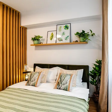 Flora - Nou, Aproape De Plaja, Retreat Pentru Cupluri, Complet Utilat Apartment