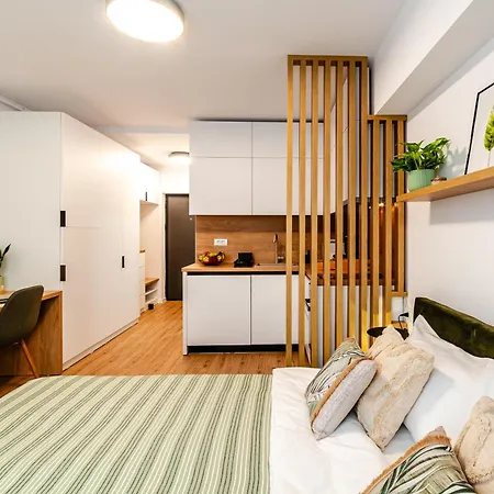 Flora - Nou, Aproape De Plaja, Retreat Pentru Cupluri, Complet Utilat Apartment *