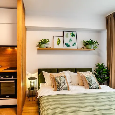 Flora - Nou, Aproape De Plaja, Retreat Pentru Cupluri, Complet Utilat *