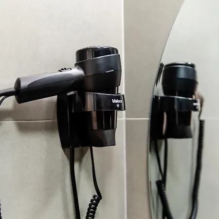 Flora - Nou, Aproape De Plaja, Retreat Pentru Cupluri, Complet Utilat Apartment Constanta
